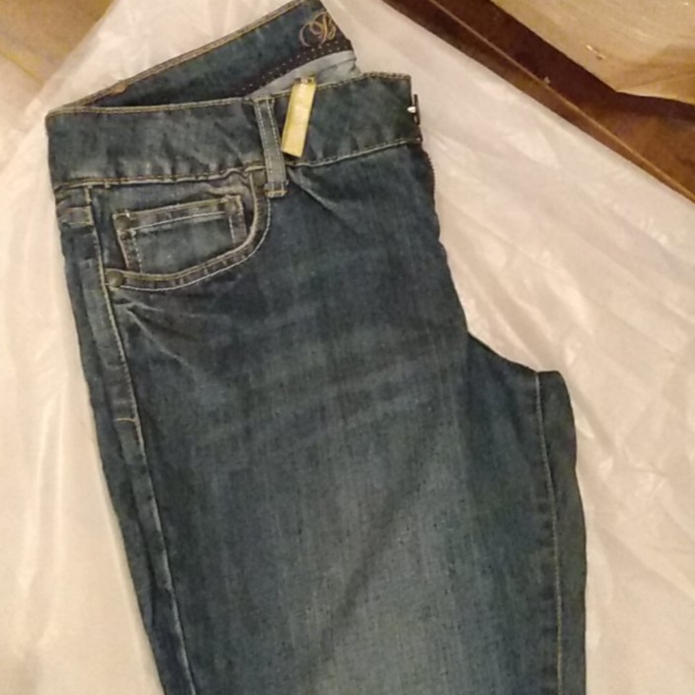 Jeans - Picture 3 of 6